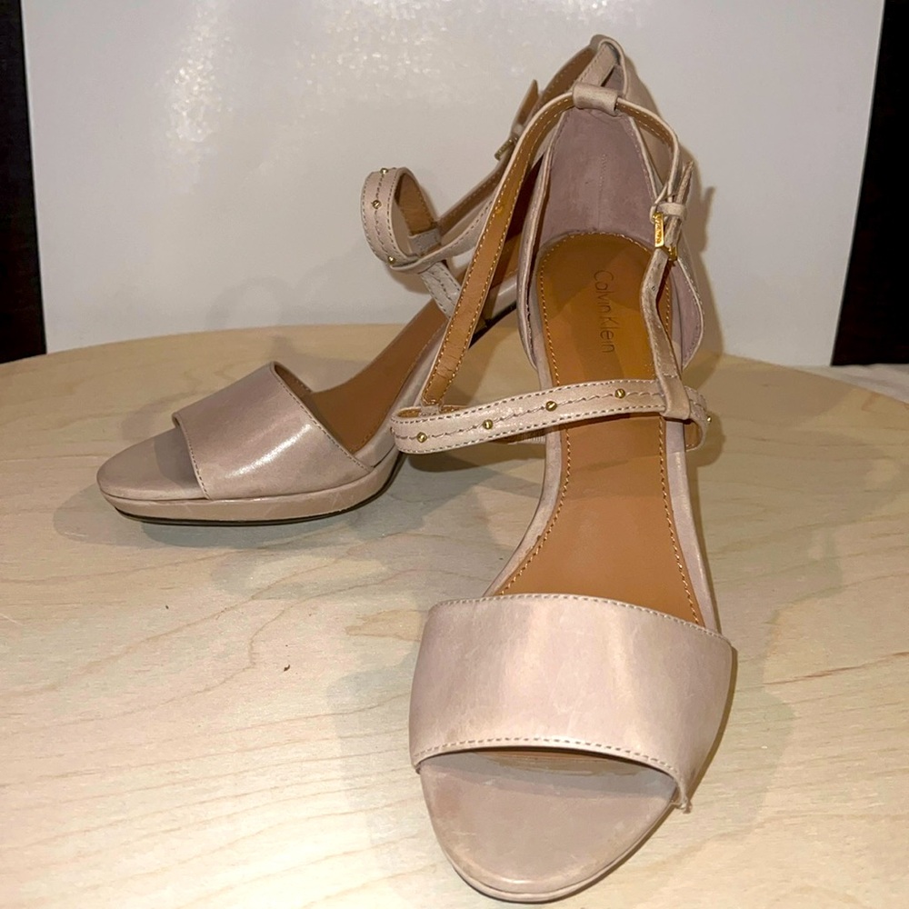Calvin Klein tannish grey strap heels with gold accents